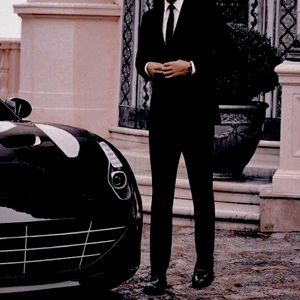 Meet your Posher’s, Abi & Dede